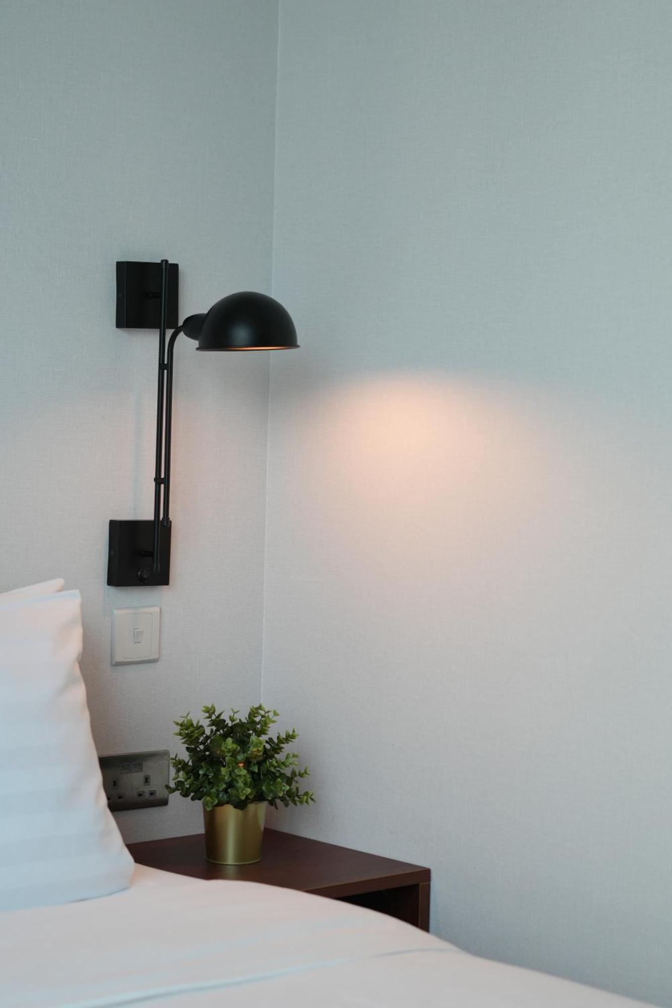Dash Living On Queen'S Hong Kong Bagian luar foto