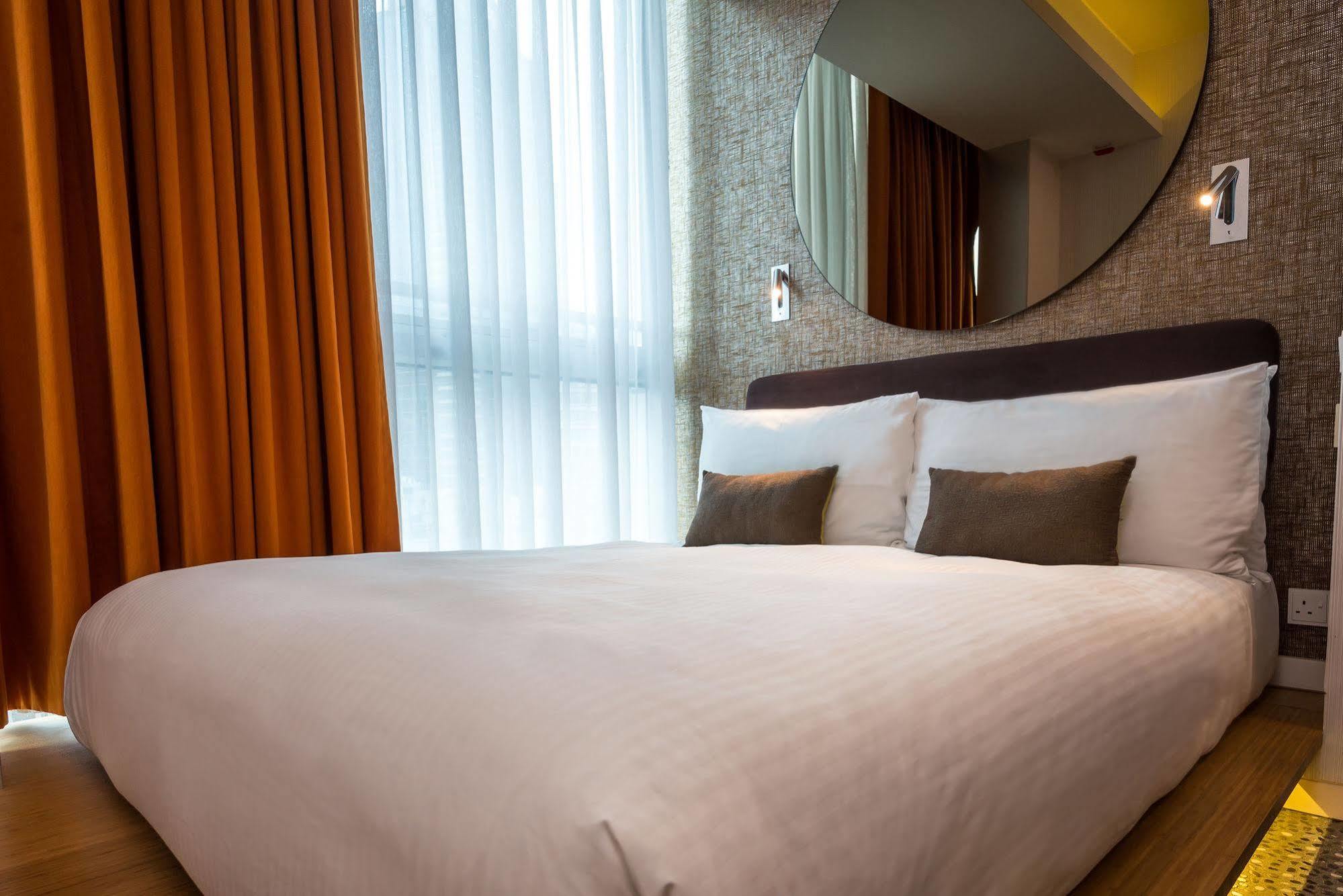 Dash Living On Queen'S Hong Kong Bagian luar foto